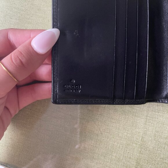 Gucci Black Leather Wallet with Silver G Clasp – Vintage Authentic - Picture 4 of 11